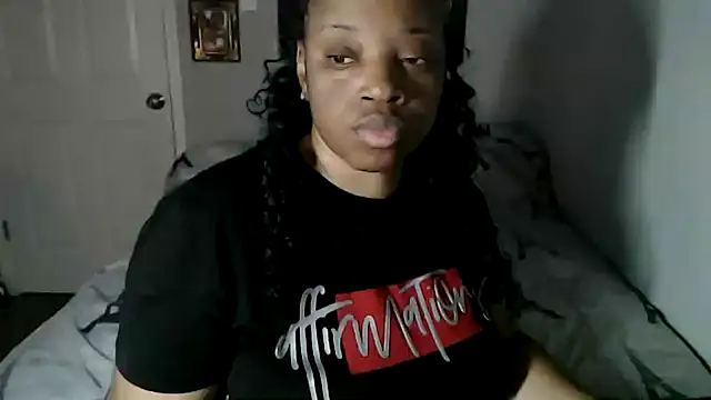 Snapshot of Sexymona1218 chatting on October 14, 2025, 3:29 am Sexymona1218 online show from October 14, 2025, 3:29 am