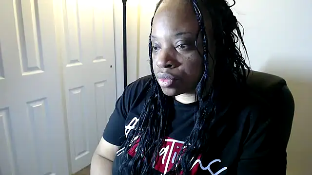 Snapshot of Sexymona1218 chatting on January 5, 2026, 10:57 pm Sexymona1218 online show from January 5, 2026, 10:57 pm