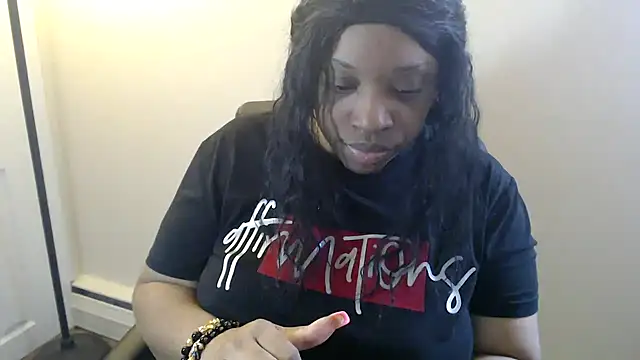 Snapshot of Sexymona1218 chatting on January 31, 2026, 7:11 pm Sexymona1218 online show from January 31, 2026, 7:11 pm