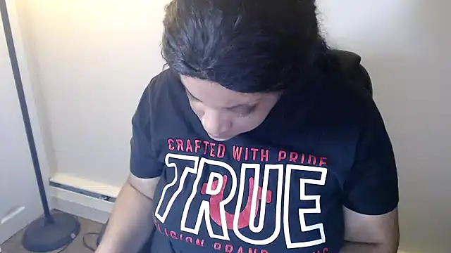 Snapshot of Sexymona1218 chatting on February 5, 2026, 5:56 am Sexymona1218 online show from February 5, 2026, 5:56 am