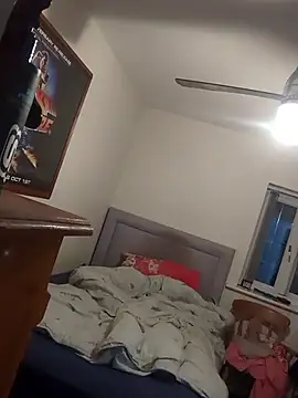 jones00732 online show from November 11, 2025, 5:46 pm