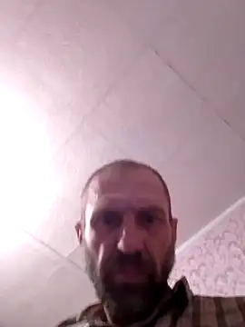 Snapshot of KosBi69 chatting on October 10, 2025, 12:42 am KosBi69 online show from October 10, 2025, 12:42 am