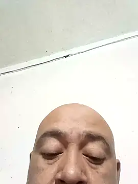 GeorgeVergaGrues online show from December 4, 2024, 3:15 am