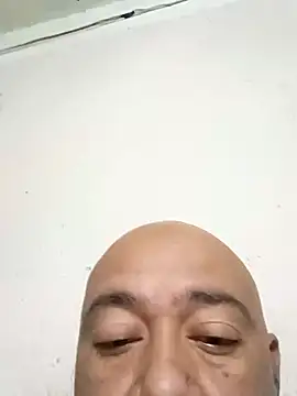 GeorgeVergaGrues online show from December 16, 2024, 5:27 am