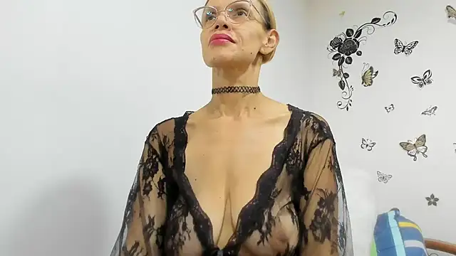 Snapshot of jennifersmit1 chatting on May 13, 2026, 5:10 pm jennifersmit1 online show from May 13, 2026, 5:10 pm