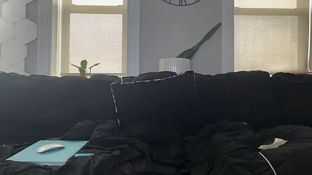 bestofdoseswirls online show from March 7, 2026, 9:12 pm