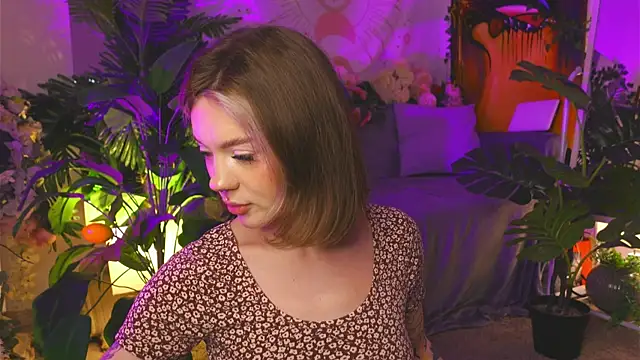 KristaBrooks online show from March 13, 2025, 4:56 pm