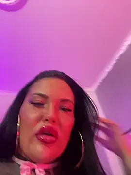 Snapshot of _MelinaCurves_ chatting on September 21, 2025, 7:59 pm MelinaCurves online show from September 21, 2025, 7:59 pm