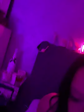 Snapshot of _MelinaCurves_ chatting on September 25, 2025, 8:01 pm MelinaCurves online show from September 25, 2025, 8:01 pm