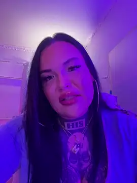 Snapshot of _MelinaCurves_ chatting on October 4, 2025, 9:24 pm MelinaCurves online show from October 4, 2025, 9:24 pm