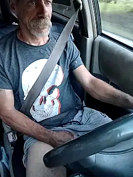 Snapshot of Biknight chatting on October 13, 2025, 10:43 pm Biknight online show from October 13, 2025, 10:43 pm