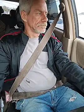 Biknight online show from March 18, 2026, 10:02 pm