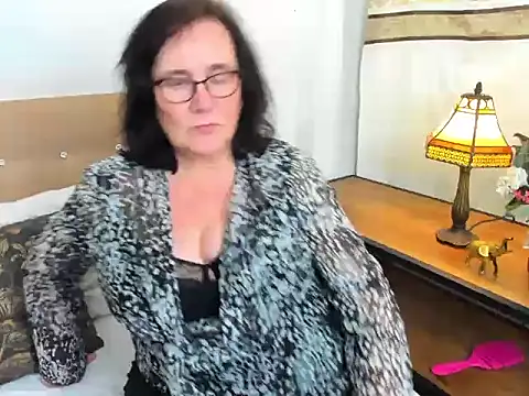 Snapshot of DorisDesire chatting on March 21, 2026, 9:58 am DorisDesire online show from March 21, 2026, 9:58 am