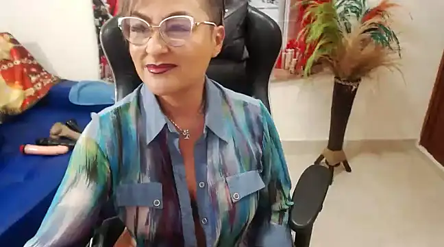 Snapshot of Tamara_Luaren chatting on December 20, 2024, 9:28 pm Tamara Luaren online show from December 20, 2024, 9:28 pm