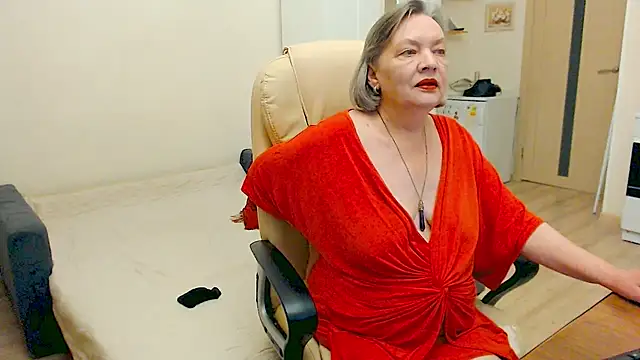 MomJaneSex online show from September 29, 2025, 9:52 pm