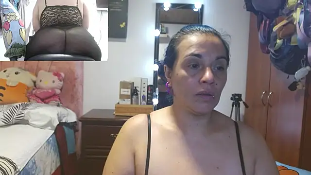 zoe hotxxx online show from July 22, 2026, 2:09 pm