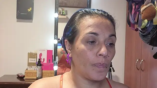 zoe hotxxx online show from July 24, 2026, 2:53 am
