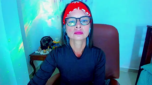 BrianaGarner online show from January 18, 2026, 9:13 am