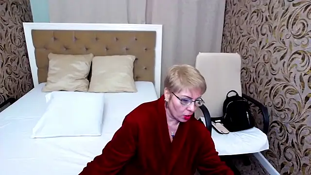 LadyLibely online show from December 10, 2024, 10:49 am
