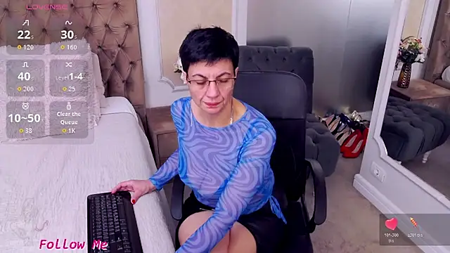 BustyPenellope online show from March 3, 2026, 3:34 am