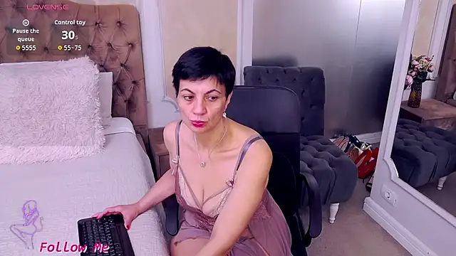 BustyPenellope online show from March 19, 2026, 3:54 am