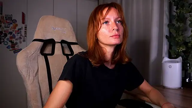 Liuba Fox online show from May 18, 2026, 7:31 pm