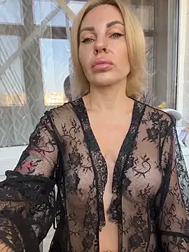 Hotnessi online show from November 22, 2025, 10:36 am