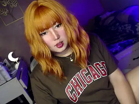 HOTnWILDalice online show from November 28, 2025, 4:15 am