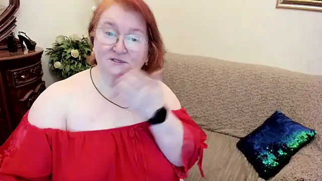 leiamillersonn online show from April 7, 2026, 5:41 am