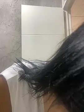 Snapshot of Afroditahott chatting on January 28, 2025, 6:28 pm Afroditahott online show from January 28, 2025, 6:28 pm