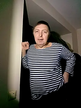 Snapshot of Pokaz2020 chatting on December 11, 2024, 2:33 pm Pokaz2020 online show from December 11, 2024, 2:33 pm