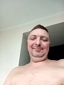 Snapshot of Pokaz2020 chatting on December 16, 2024, 9:35 am Pokaz2020 online show from December 16, 2024, 9:35 am