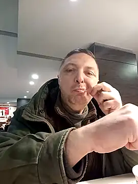 Snapshot of Pokaz2020 chatting on December 24, 2024, 5:55 pm Pokaz2020 online show from December 24, 2024, 5:55 pm