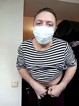 Snapshot of Pokaz2020 chatting on January 13, 2025, 1:17 pm Pokaz2020 online show from January 13, 2025, 1:17 pm