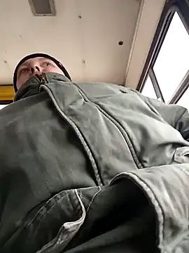 Snapshot of Pokaz2020 chatting on January 24, 2025, 7:51 am Pokaz2020 online show from January 24, 2025, 7:51 am