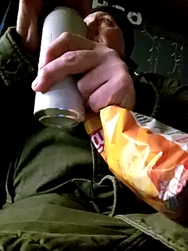 Snapshot of Pokaz2020 chatting on January 25, 2025, 9:04 pm Pokaz2020 online show from January 25, 2025, 9:04 pm