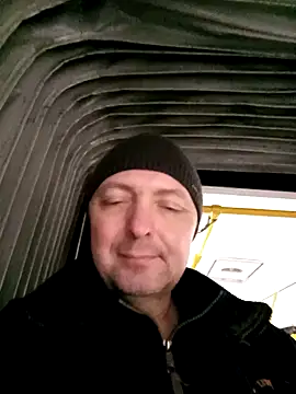 Snapshot of Pokaz2020 chatting on January 28, 2025, 11:38 am Pokaz2020 online show from January 28, 2025, 11:38 am