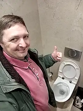 Snapshot of Pokaz2020 chatting on February 4, 2025, 4:08 pm Pokaz2020 online show from February 4, 2025, 4:08 pm