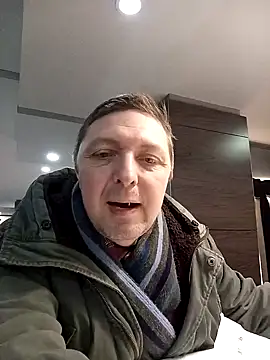 Snapshot of Pokaz2020 chatting on February 6, 2025, 7:40 pm Pokaz2020 online show from February 6, 2025, 7:40 pm