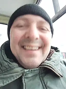 Snapshot of Pokaz2020 chatting on February 7, 2025, 9:05 am Pokaz2020 online show from February 7, 2025, 9:05 am