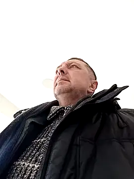 Snapshot of Pokaz2020 chatting on February 18, 2025, 11:44 am Pokaz2020 online show from February 18, 2025, 11:44 am