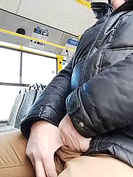 Snapshot of Pokaz2020 chatting on February 21, 2025, 9:34 am Pokaz2020 online show from February 21, 2025, 9:34 am