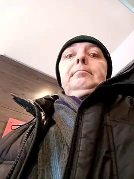 Snapshot of Pokaz2020 chatting on February 22, 2025, 4:19 pm Pokaz2020 online show from February 22, 2025, 4:19 pm