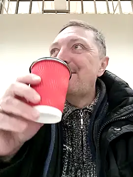 Snapshot of Pokaz2020 chatting on February 26, 2025, 5:50 pm Pokaz2020 online show from February 26, 2025, 5:50 pm