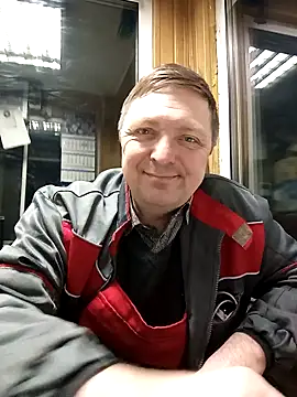 Snapshot of Pokaz2020 chatting on March 13, 2025, 12:27 am Pokaz2020 online show from March 13, 2025, 12:27 am