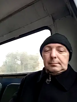 Snapshot of Pokaz2020 chatting on October 24, 2025, 7:05 am Pokaz2020 online show from October 24, 2025, 7:05 am