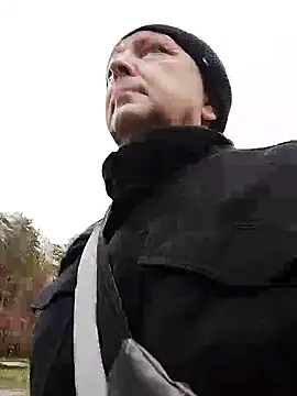 Snapshot of Pokaz2020 chatting on October 25, 2025, 7:05 am Pokaz2020 online show from October 25, 2025, 7:05 am