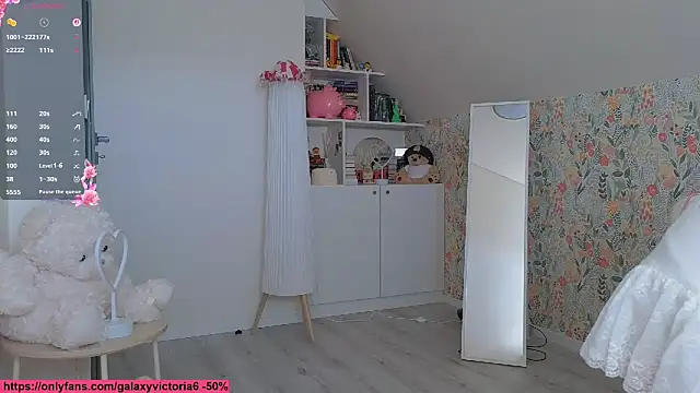 brilliantvictoria online show from March 9, 2026, 10:41 am