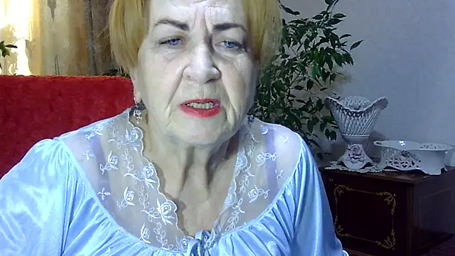 Snapshot of Emma52610 chatting on December 21, 2024, 7:03 am Emma52610 online show from December 21, 2024, 7:03 am