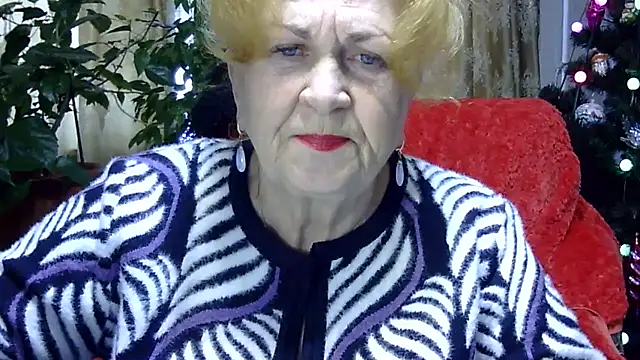 Snapshot of Emma52610 chatting on January 19, 2025, 11:56 am Emma52610 online show from January 19, 2025, 11:56 am